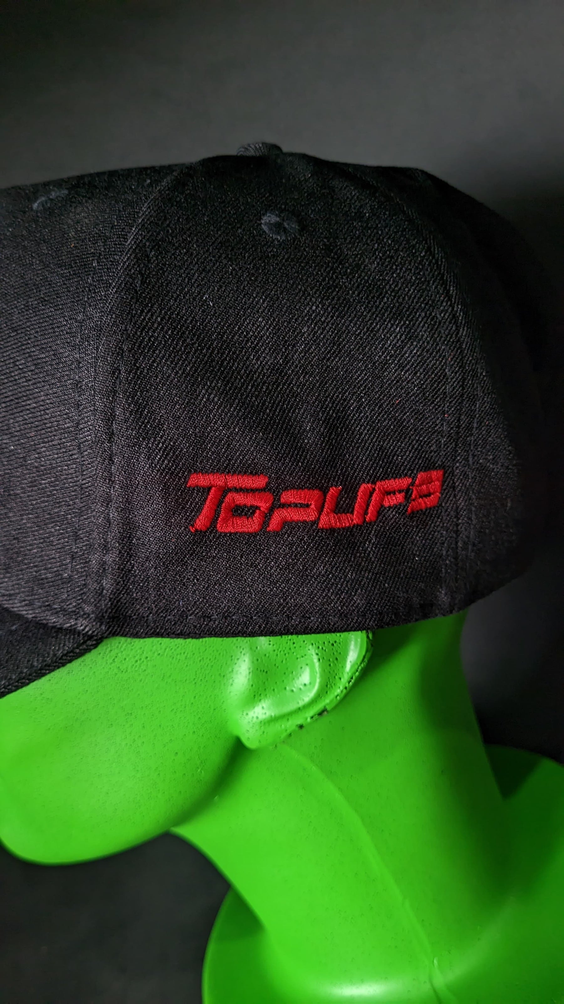 Boné Top Life Preto com Vermelho 2